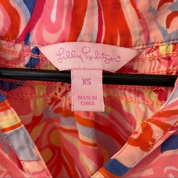 Lilly Pulitzer Bailey Sleeveless Top in Reef Retreat Tank Top 100% Silk - Picture 4 of 5